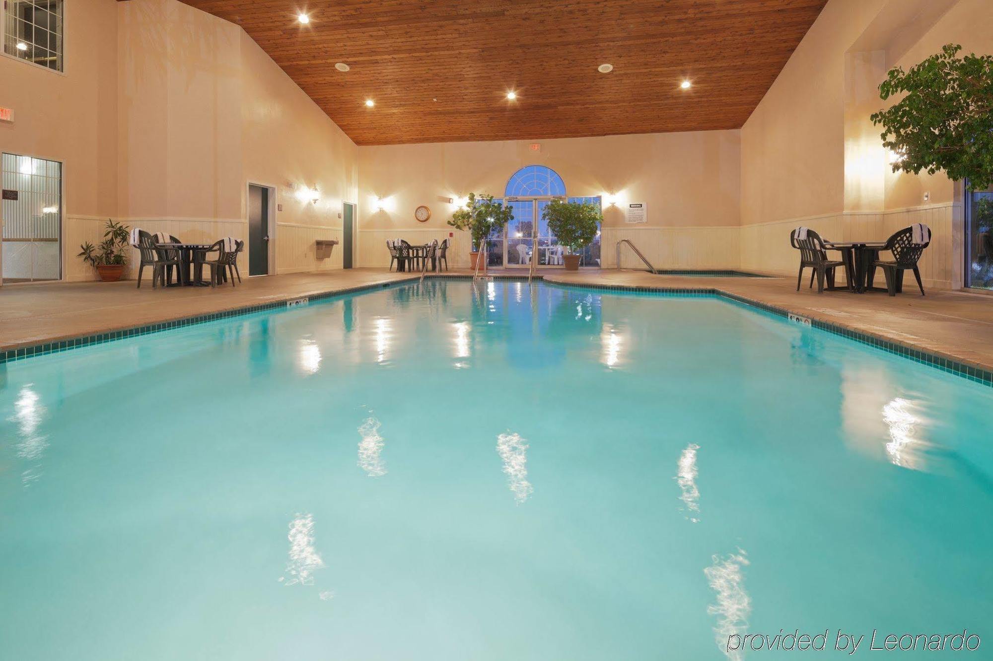Country Inn & Suites By Radisson, Green Bay, Wi 애쇼베논 외부 사진