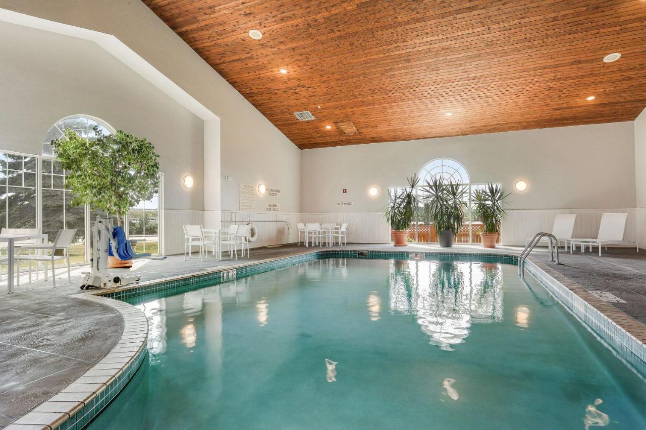 Country Inn & Suites By Radisson, Green Bay, Wi 애쇼베논 외부 사진